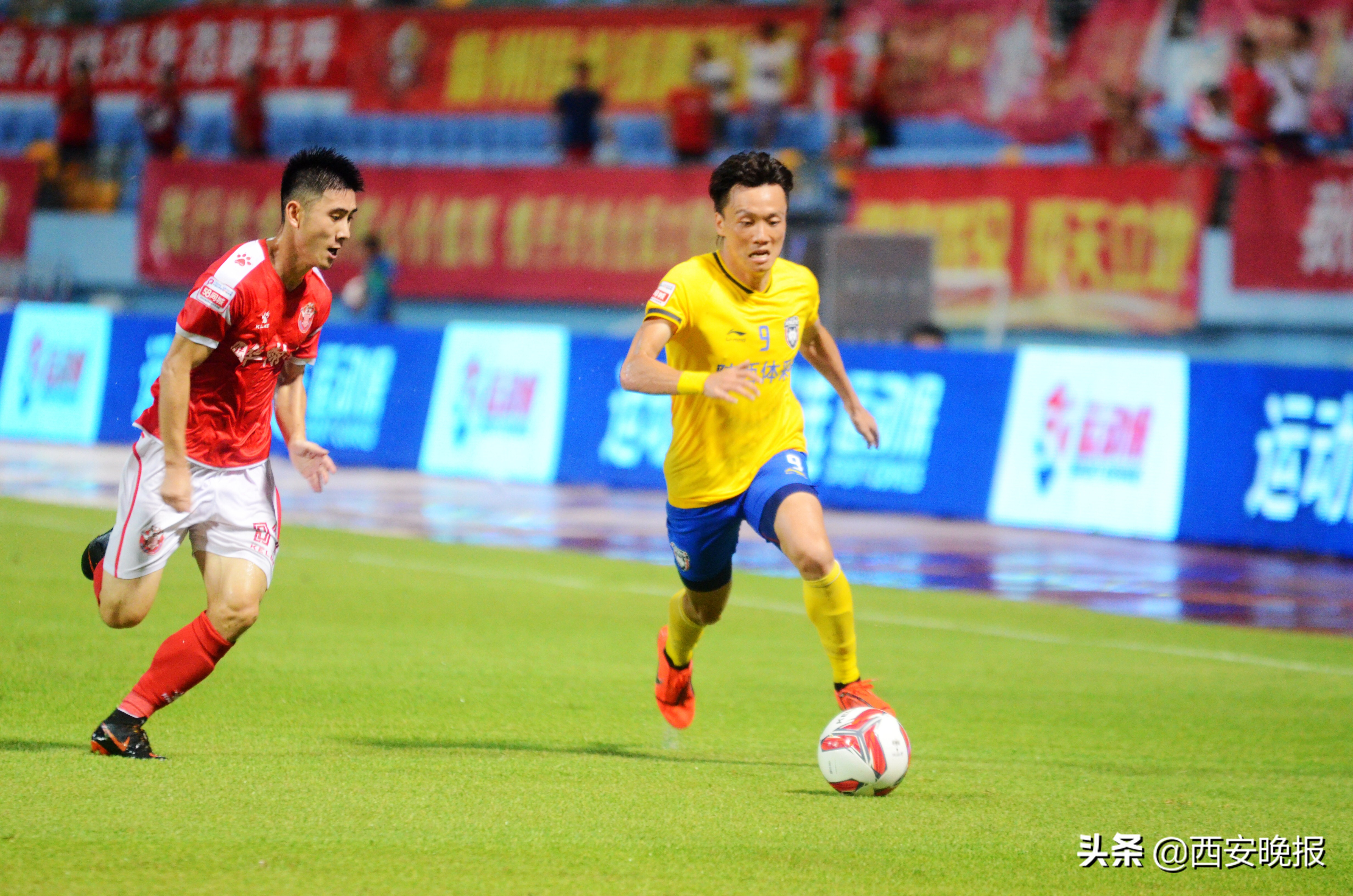 西北狼瞄准冲超,西北狼力克领头羊图片