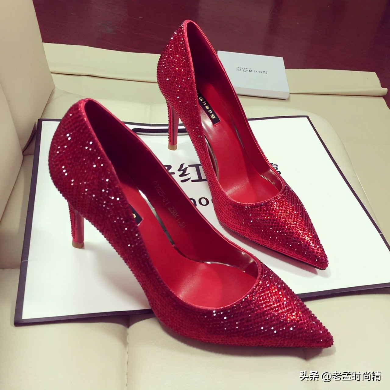 伴娘适合穿的高跟鞋,适合新娘穿的粗高跟鞋