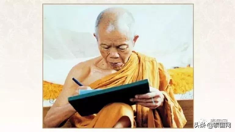 这名一生捐款60亿的高僧走了，曾救人无数，泰王也向他下跪……