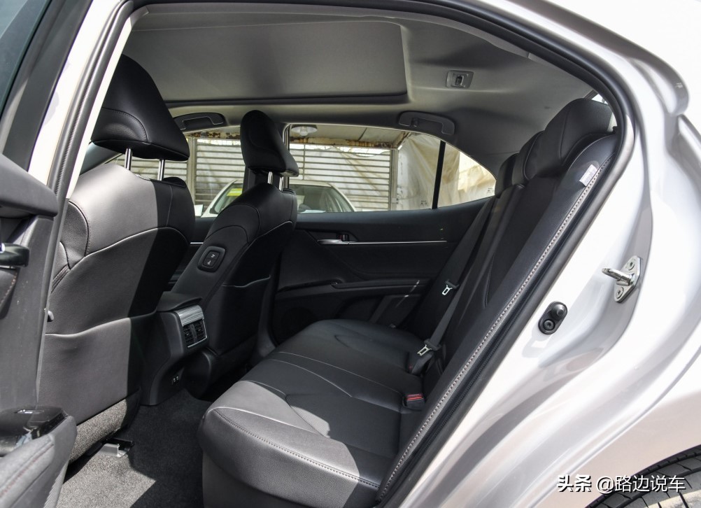 丰田凯美瑞双擎到底怎么样,丰田凯美瑞混动双擎值得购买吗