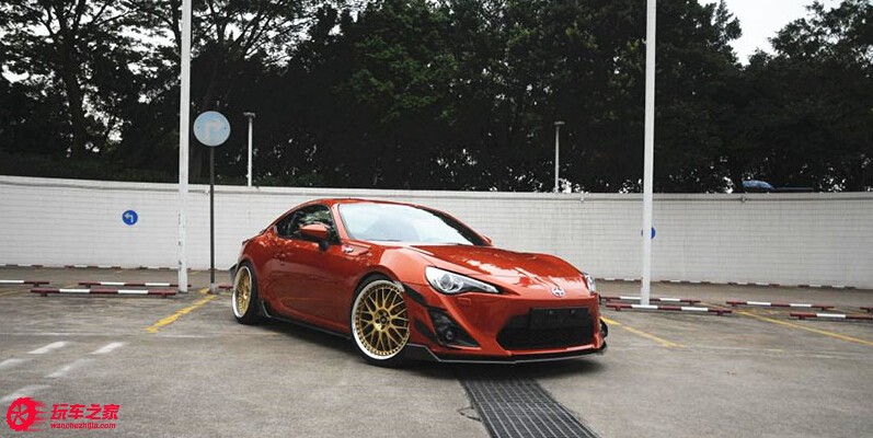 丰田86改装火箭兔,静静的看着他