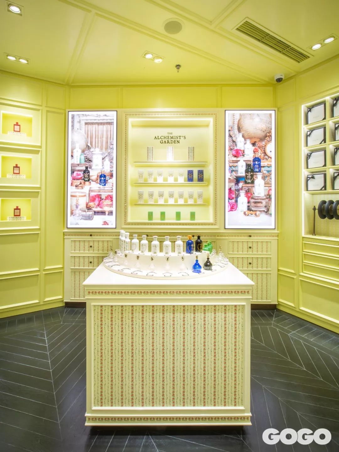 gucci上海港汇有两个专柜,gucci美妆精品店落户广州太古汇