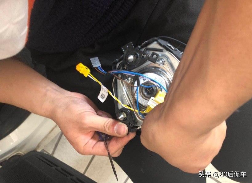 低配大众朗逸改装仪表台,朗逸启航改多功能方向盘多少钱