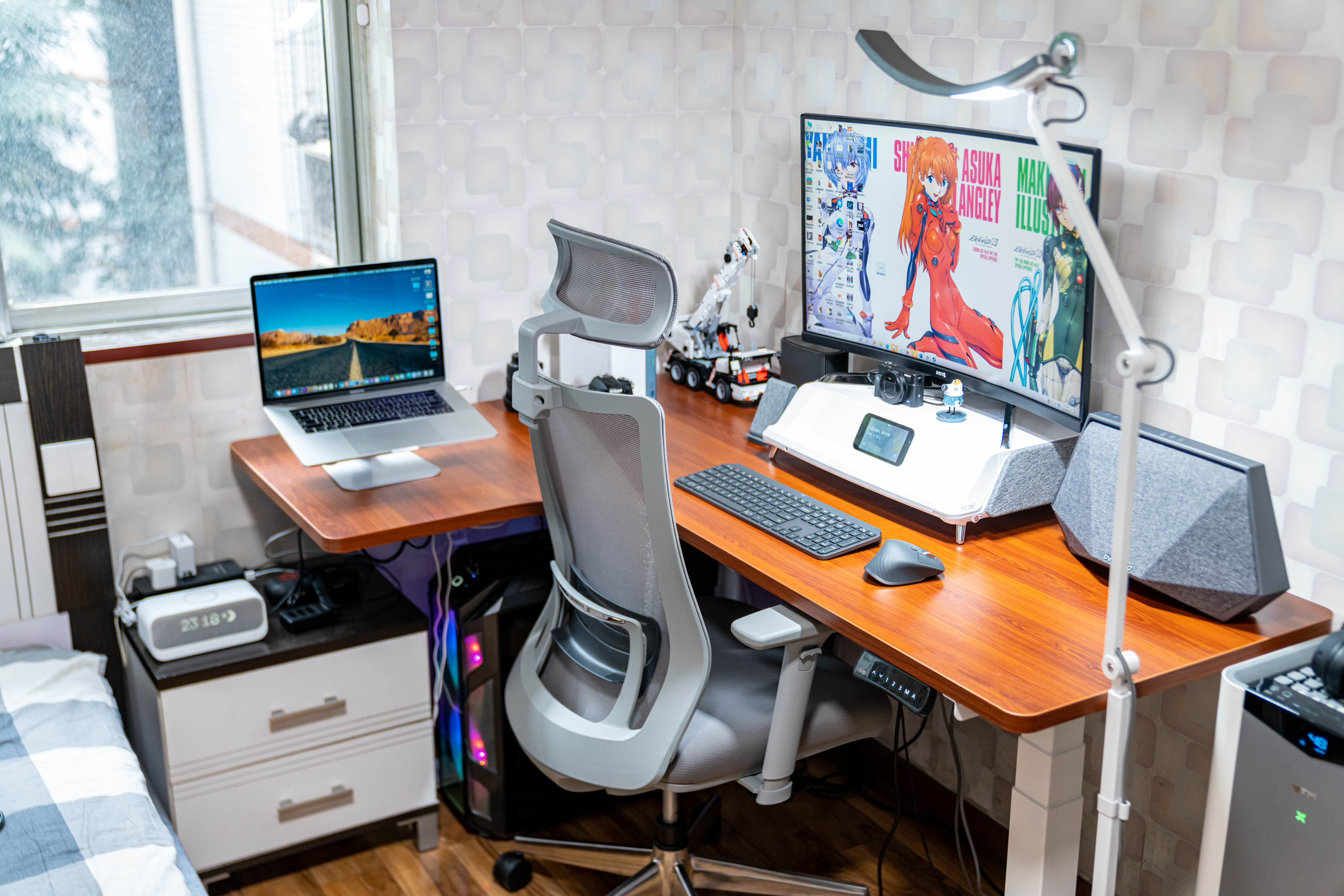 打造理想的居家办公环境:乐歌升降桌/台+明基灯具晒单