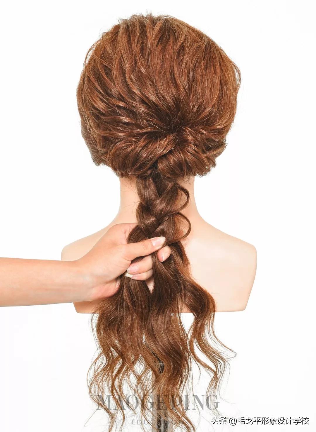 韩式齐肩盘发新娘造型,韩式扎低马尾盘发新娘