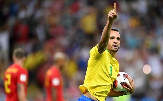 未来可期！一场平局让巴西挖出核心，世界级作球+迷幻跑位太无解