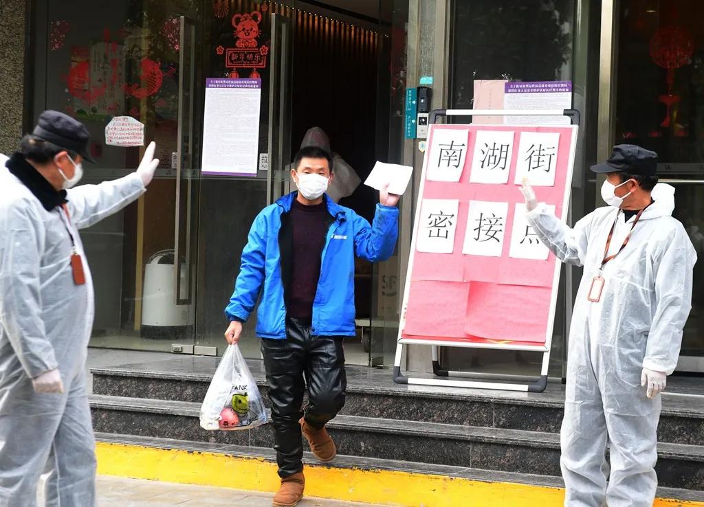 浣犺繕璁板緱閭ｄ釜鏁戜汉鐨勫鍗栧皬鍝ヤ箞,涓鸿繖涓垗宸辨晳浜虹殑澶栧崠灏忓摜鐐硅禐