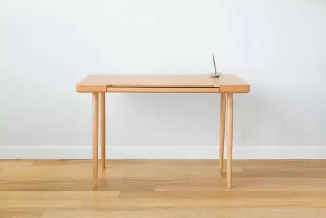 “办公桌”——的微创新