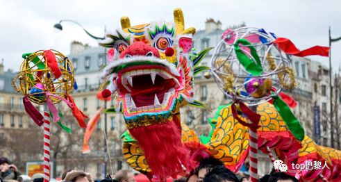 春节旅游巴黎,旅法华人欢渡新春佳节
