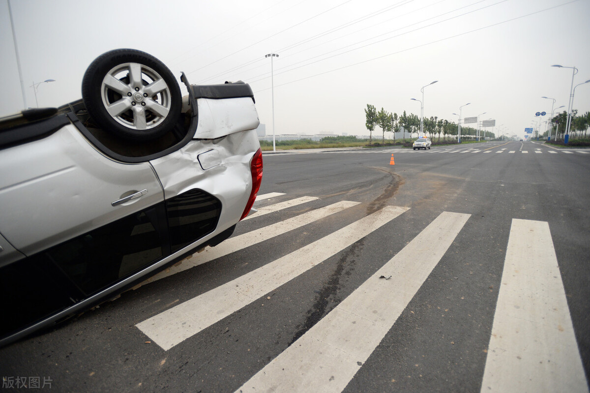 酒驾撞人逃跑不赔偿怎么办,酒驾撞飞路人后逃逸不道歉不赔偿