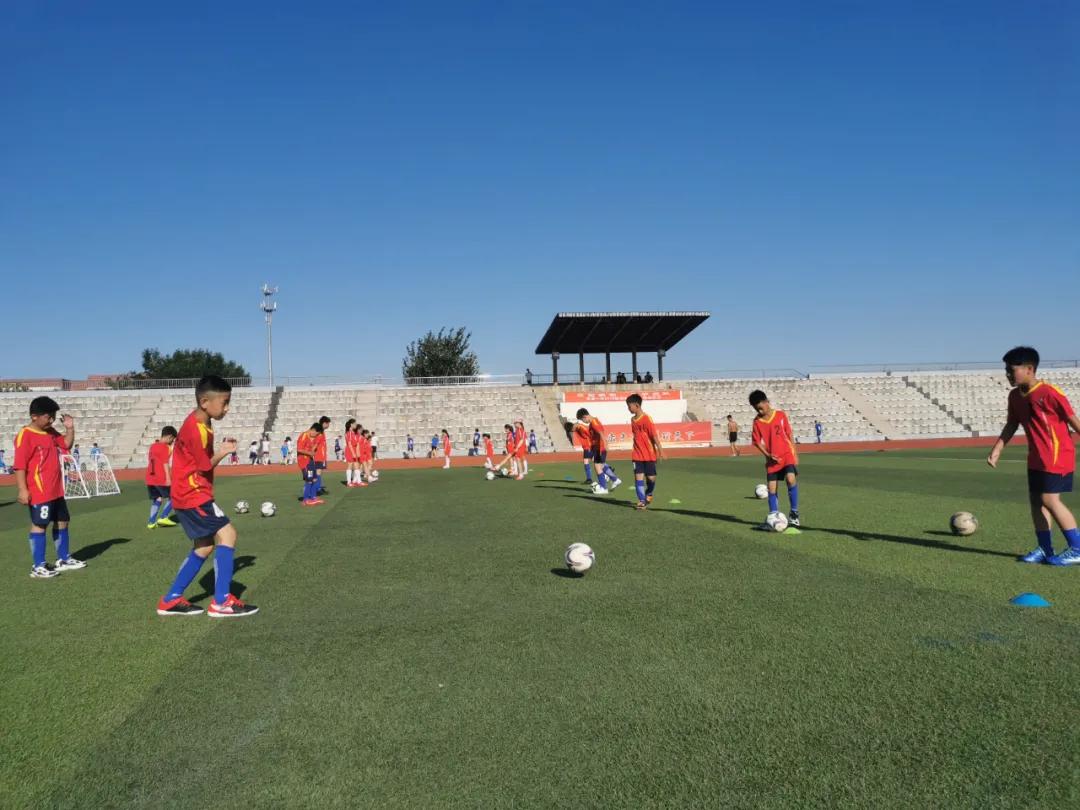 足球训练营寒假封闭,体育训练营寒亭