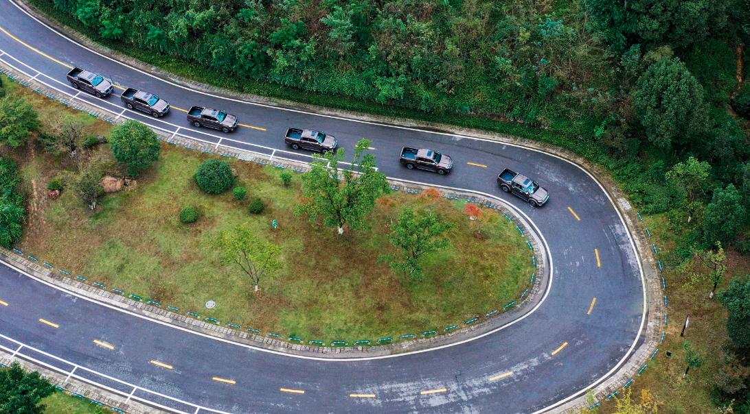 难怪长城炮这么火？你看它装的什么发动机，油耗、动力都能打