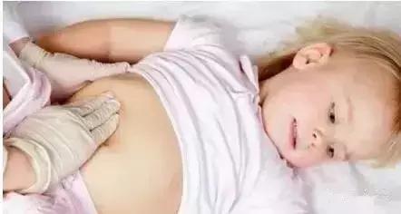 孩子发烧咳嗽腹胀便秘,宝宝积食发烧还咳嗽厉害