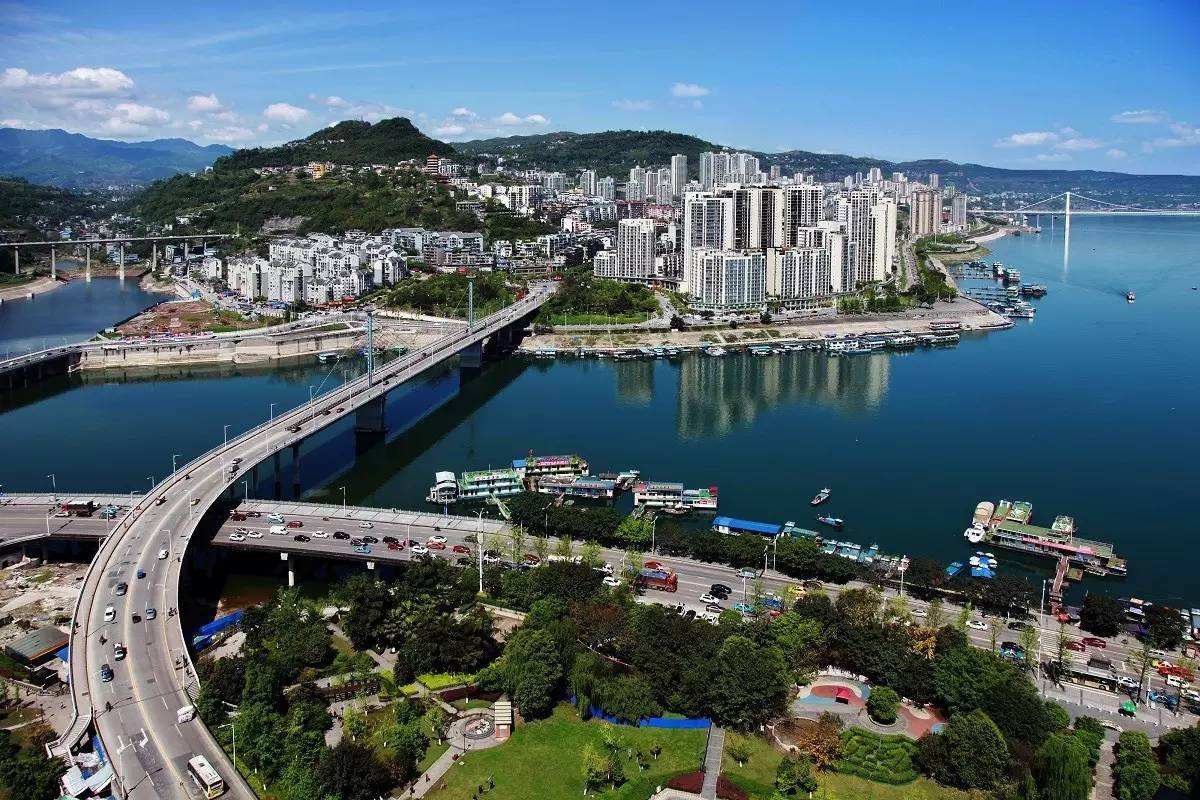 重庆市万州区余家镇,重庆市万州第三中学