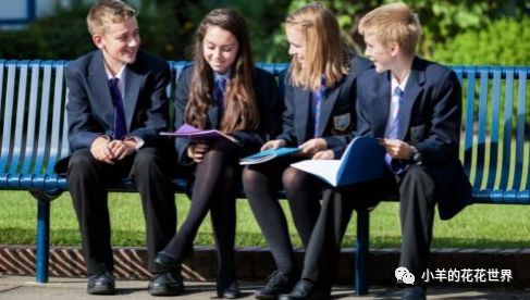 孩子在学校受到排挤老师批评,孩子在学校被排挤被欺负