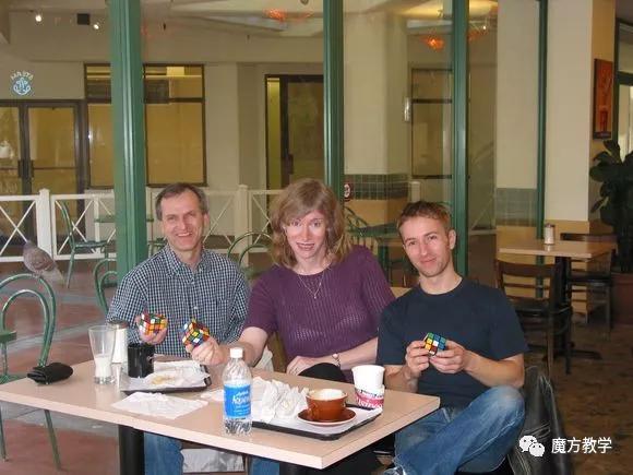 魔方高阶玩法cfop教程,魔方高级玩法cfop教程第一集