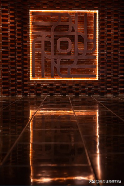 一家红圈律所的极致“凡尔赛”