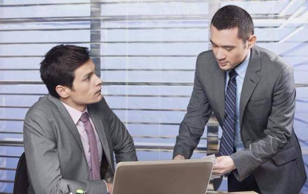 职场中对待领导态度的几种方式,职场中总是出错如何和领导沟通