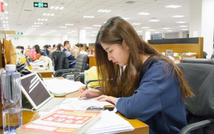 专硕含金量低吗,专硕的含金量到底怎样啊