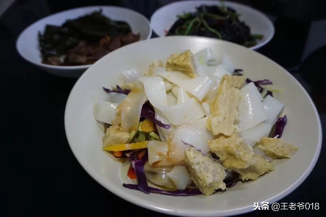 望春园里的全职妈妈