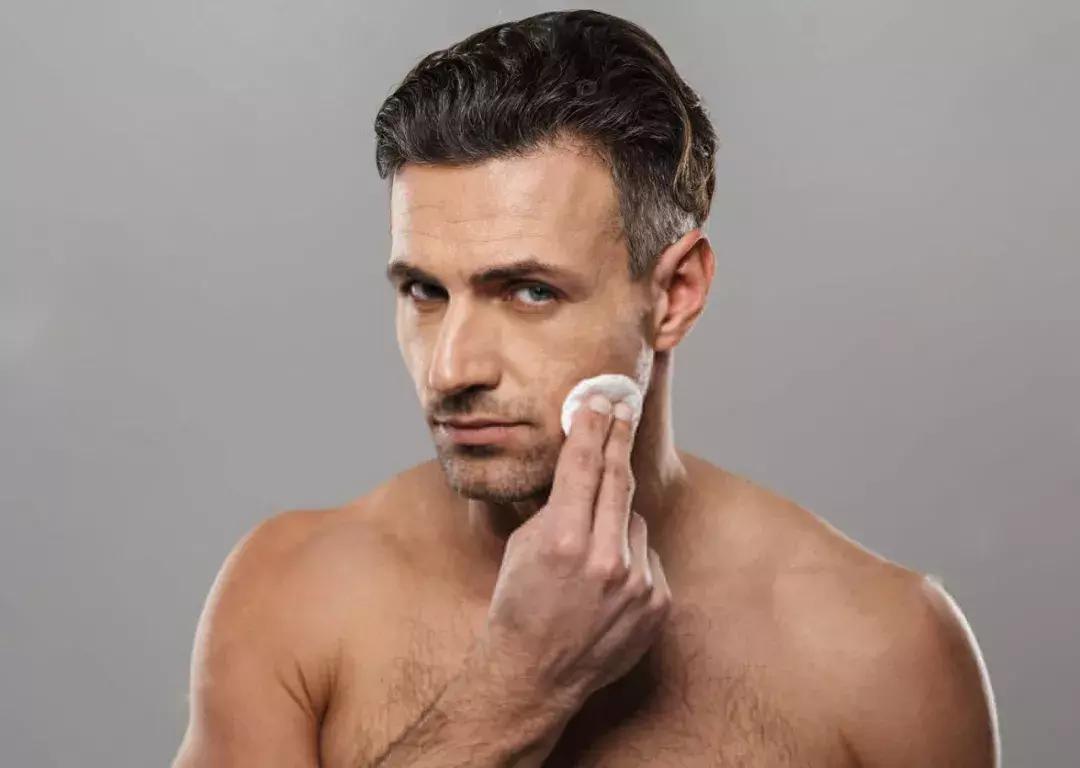 什么护肤水保湿效果好又实惠,护肤水有必要用好点的吗