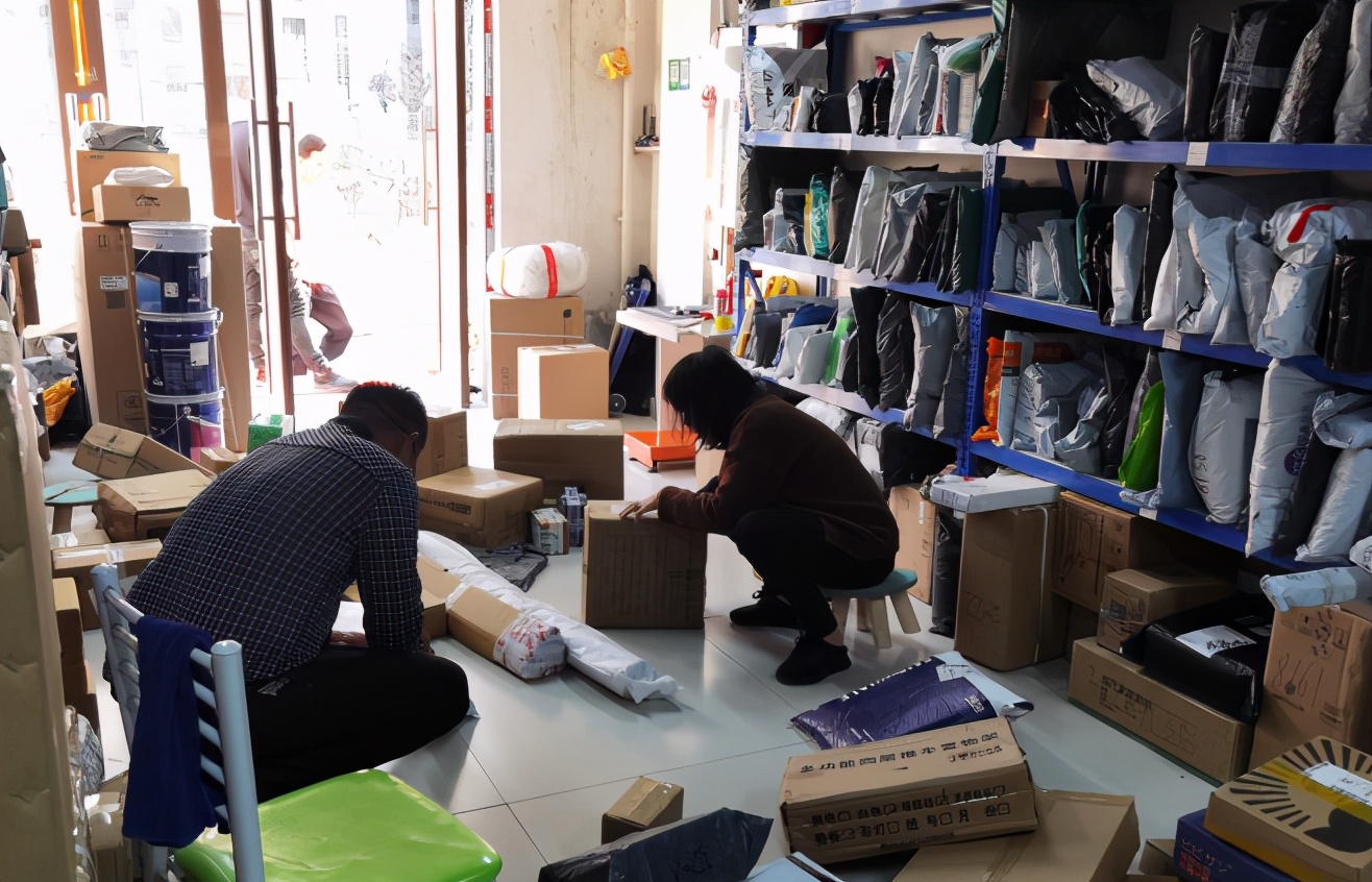 县城开个快递驿站一年能赚多少钱,开快递驿站赚不赚钱靠谱不