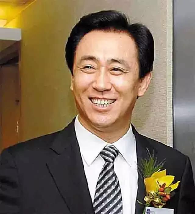 许家印武科大再捐一个亿,许家印尖峰时刻