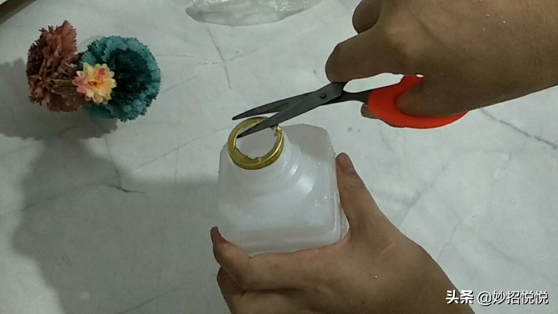 长虫子的面还可以吃吗,长虫的面条还能吃吗