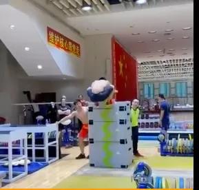 小孩子练举重有没有发展 (小孩练举重有前途吗)