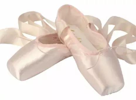 宝宝跳舞必备物品有哪些 (宝宝舞蹈训练服)