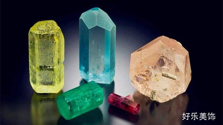 宝石之国动漫磷叶石的模样,宝石之国钻石图片动漫