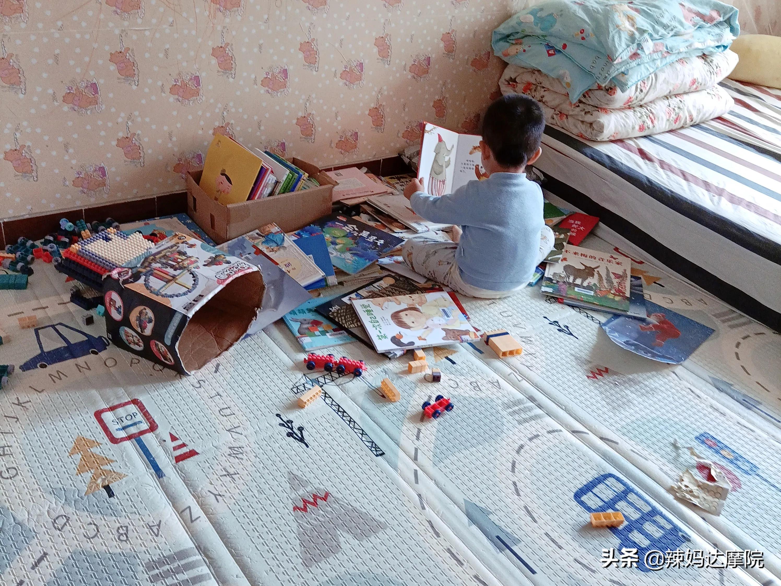 小孩爱扔东西怎么办,孩子到处扔玩具如何处理