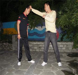 擒拿格斗防身术教程,擒拿格斗技巧动图