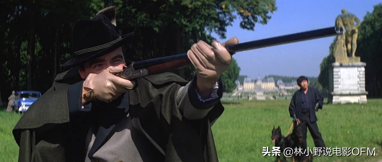 007大钢牙视频,007大钢牙咬死鲨鱼