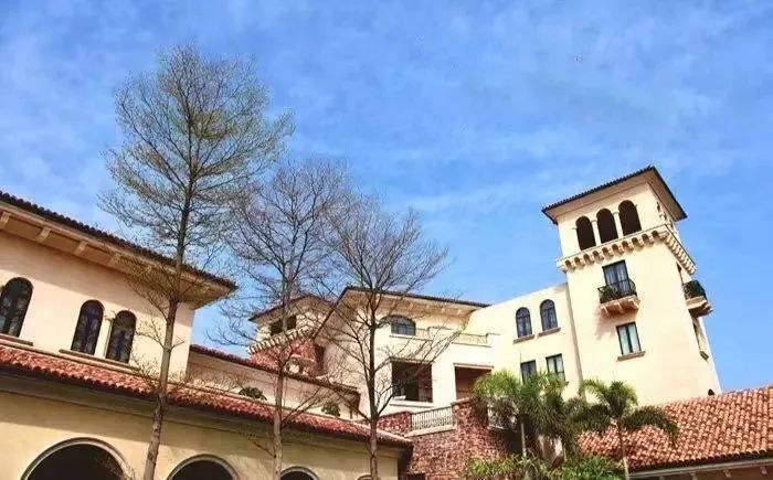 英伦风情小镇旅游推荐,游玩欧式风格小镇