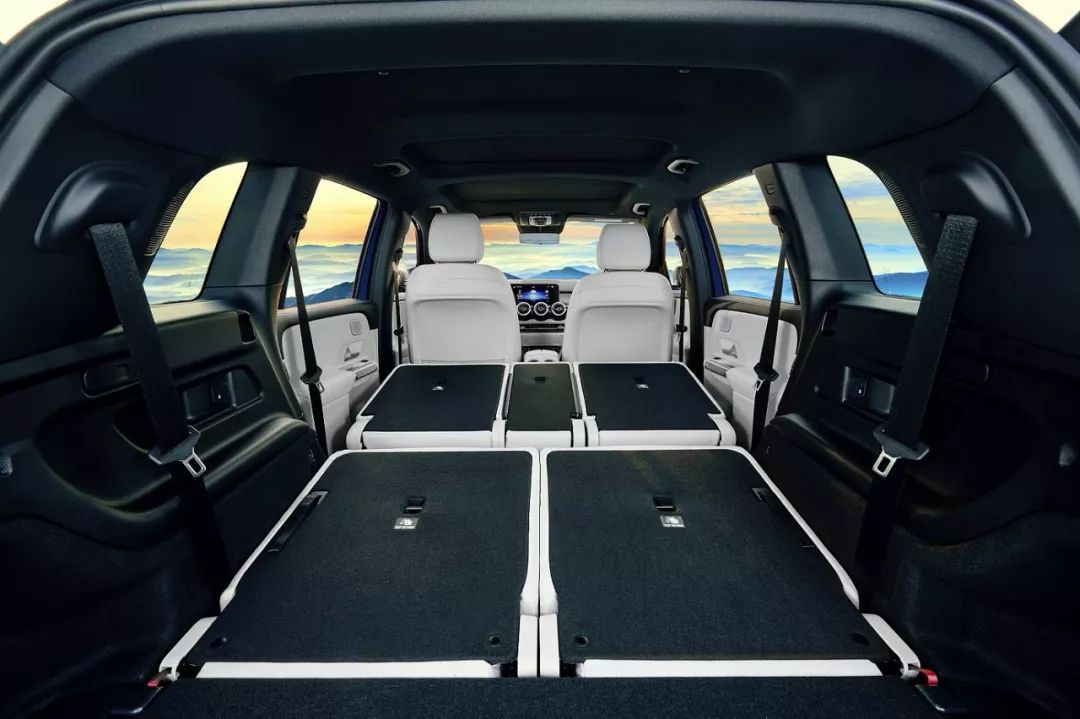 潮流塑递|宝马铁西艺术季开启;捷豹XEL、奔驰GLBSUV上市