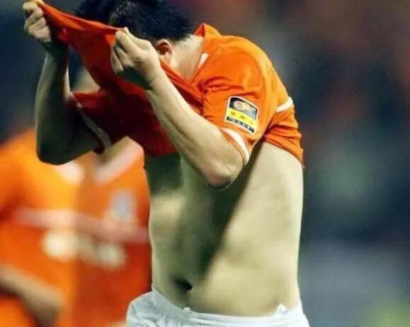 国足与越南男足身材对比,国足身体素质对比