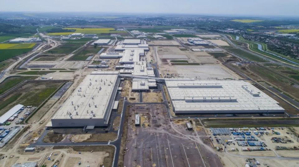 路虎卫士极度试驾,新款路虎卫士越野深度评测