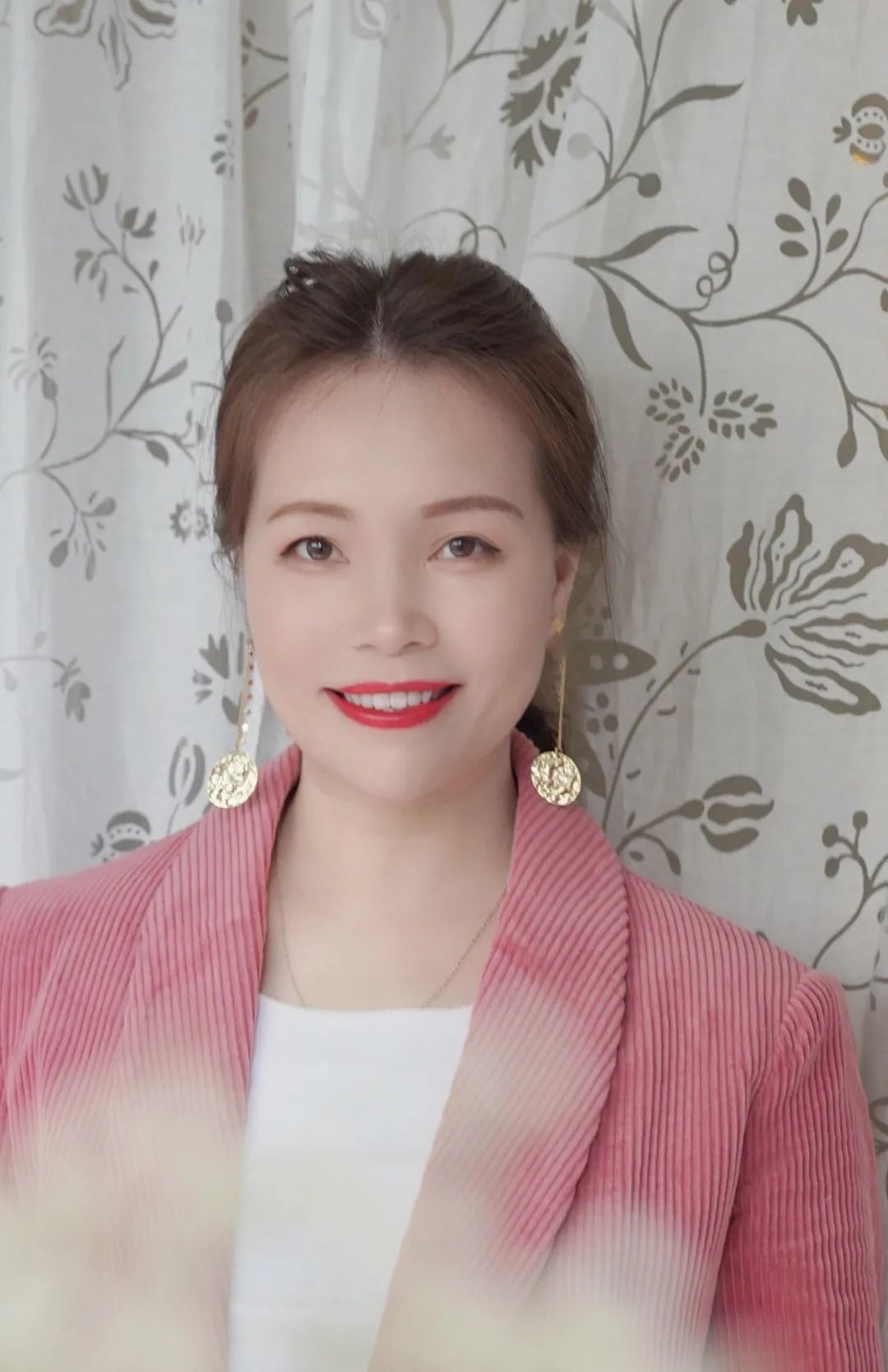 国货彩妆哪个好用点儿 (国货彩妆又便宜又好用)