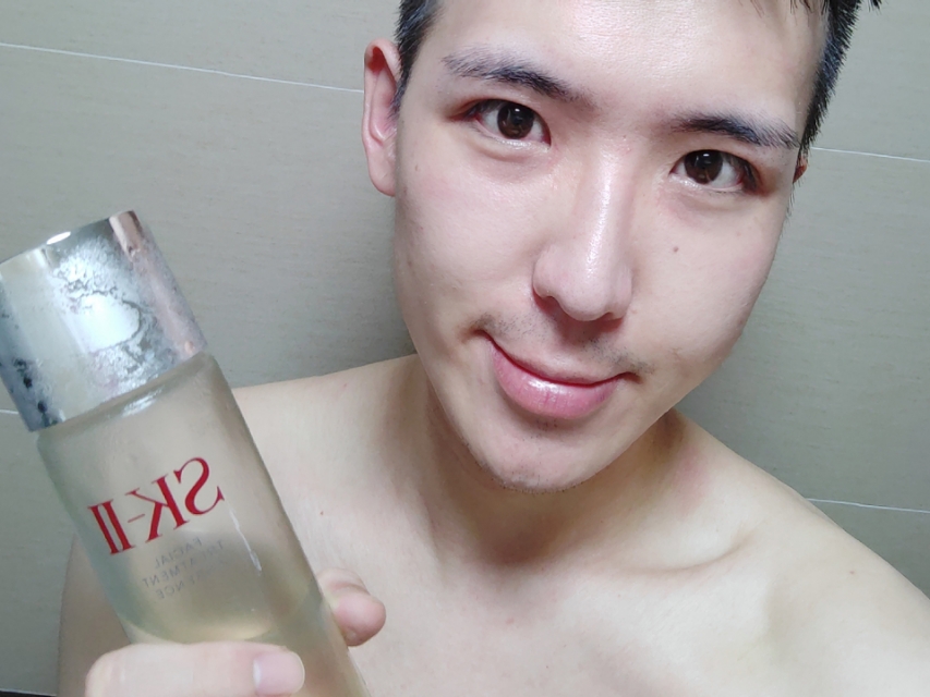 补水保湿超好的一款平价精华水,保湿精华水十大排名