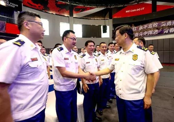 湖北火焰篮球,火焰蓝俱乐部图片