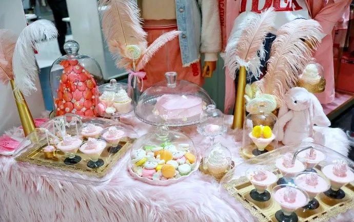 炫富趴体，你从未见过的RICH场面即将登陆全国