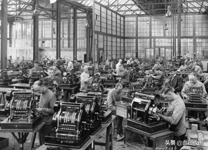 当日不落帝国遇到现在的英国,日不落帝国从此变成夕阳红