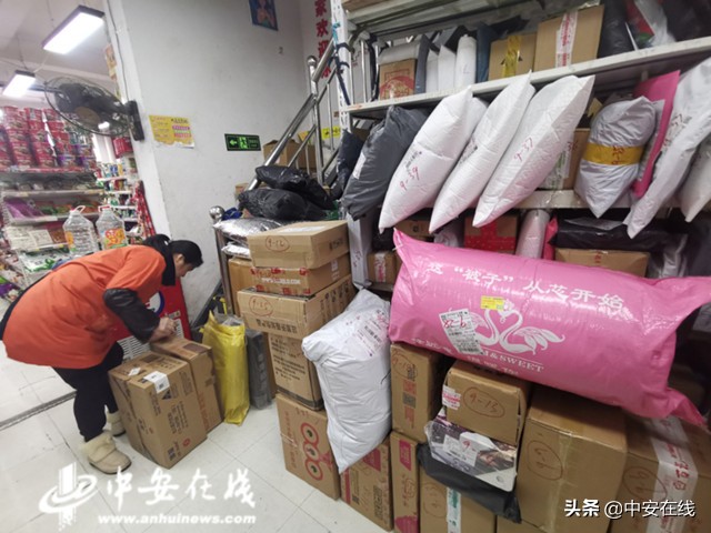 下雪了快递员还派件吗,下雪天快递派件了9个小时