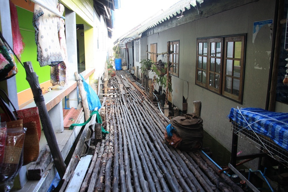 泰国古老的水上屋,泰国浮屋