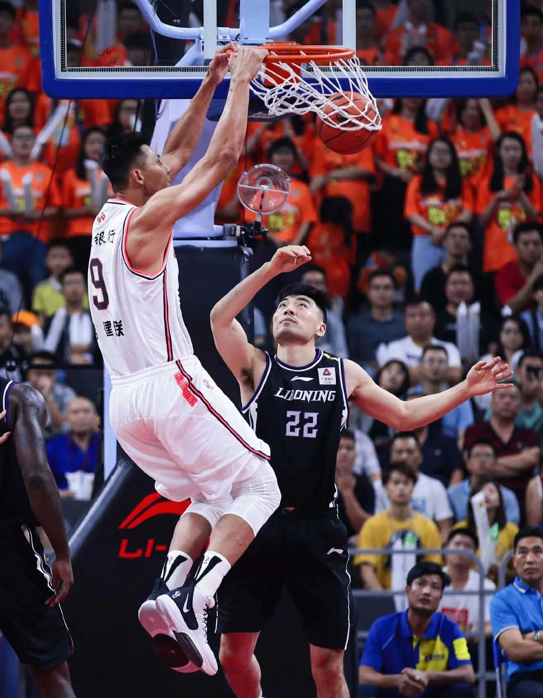 zoomgtjump约基奇,为什么约基奇喜欢穿zoomrize2