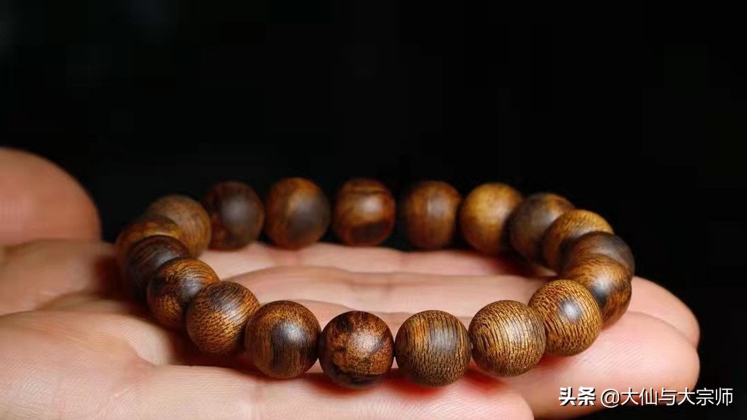 奇楠108颗手串值得珍藏吗,真正的奇楠手串价格