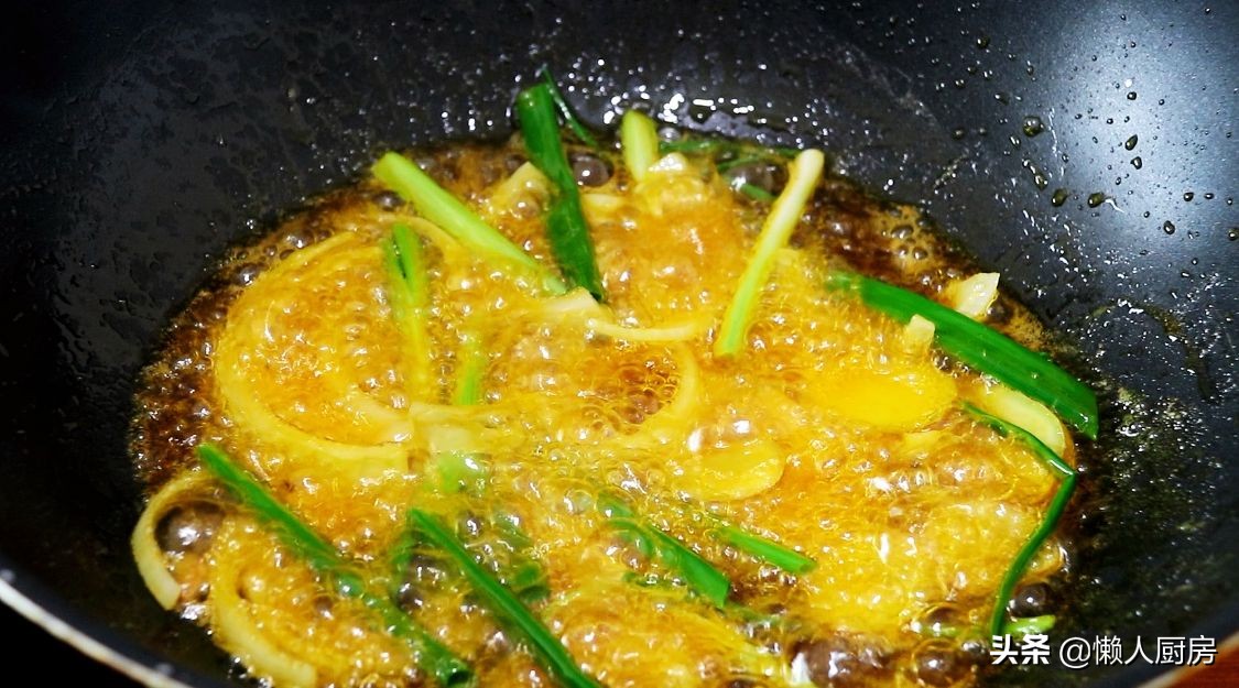 不辣不油炸的小龙虾,麻辣小龙虾不油炸方法先蒸