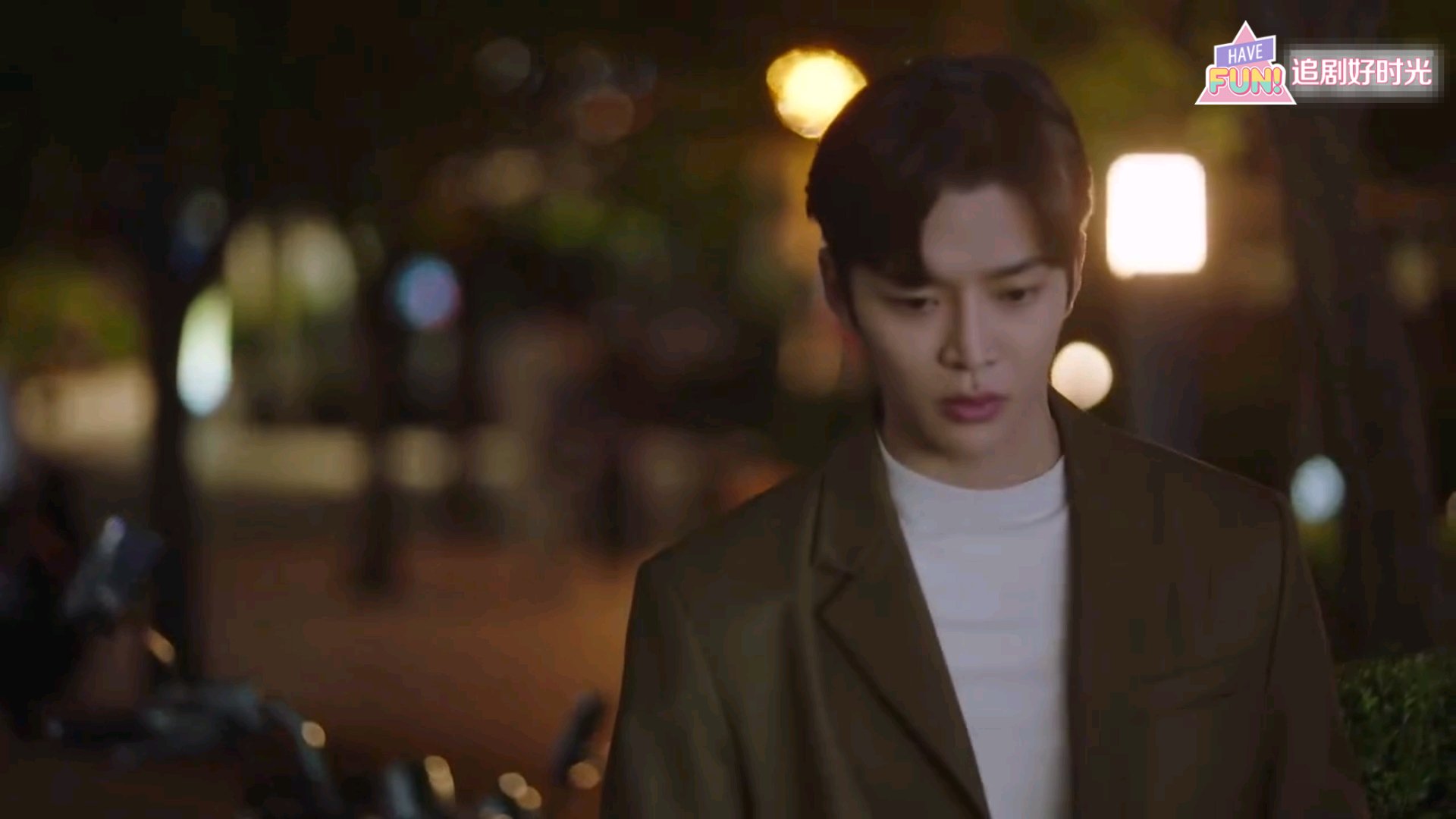 前辈请不要涂那支口红高甜,前辈请不要涂口红好看吗