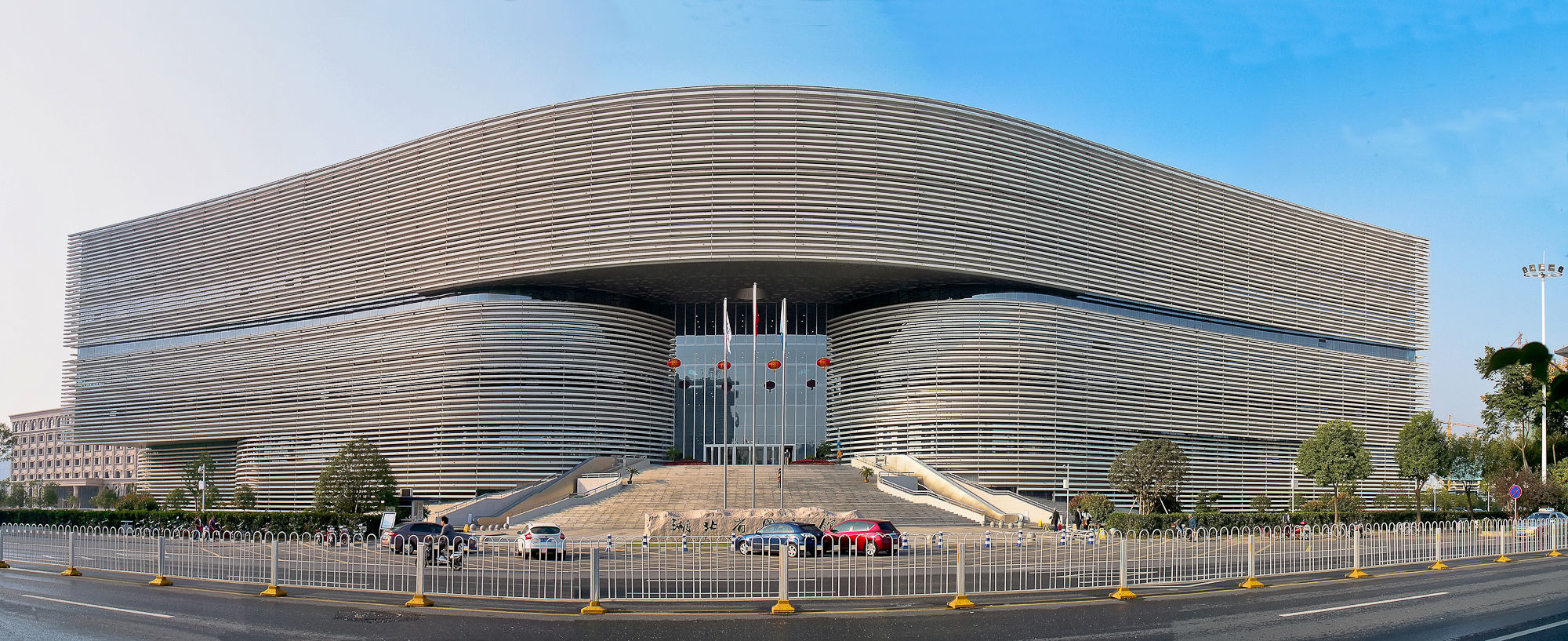 武汉市图书馆新馆在哪,武汉图书馆为什么要开新馆